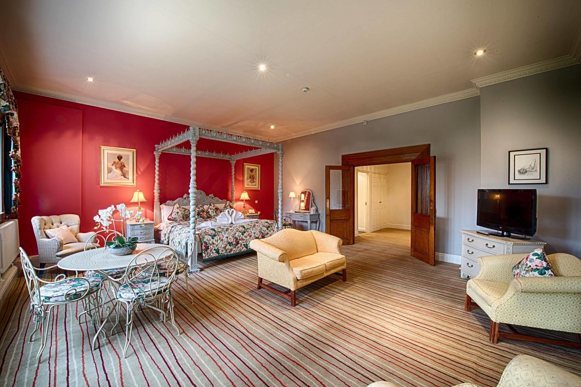 Miskin Manor Hotel Hensol Zewnętrze zdjęcie